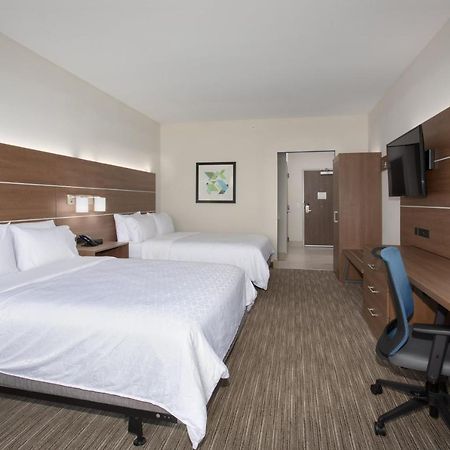 Holiday Inn Express & Suites - Goodland I-70 By Ihg Exterior photo