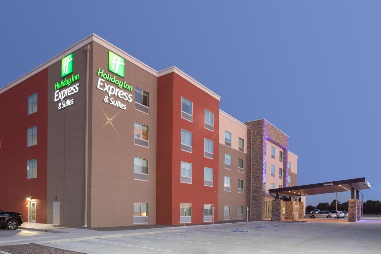 Holiday Inn Express & Suites - Goodland I-70 By Ihg Exterior photo