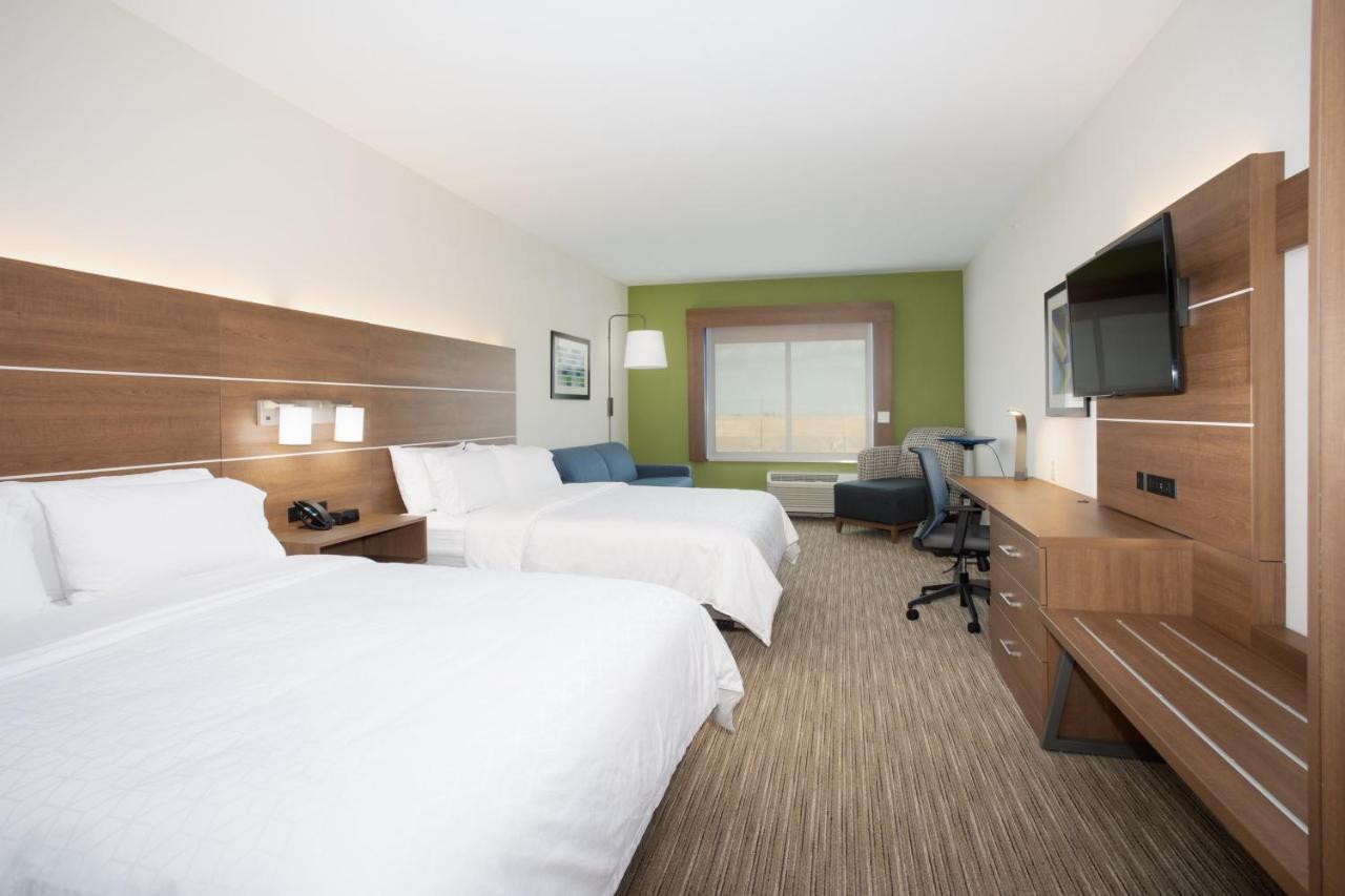 Holiday Inn Express & Suites - Goodland I-70 By Ihg Exterior photo