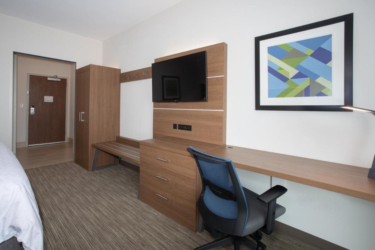 Holiday Inn Express & Suites - Goodland I-70 By Ihg Exterior photo