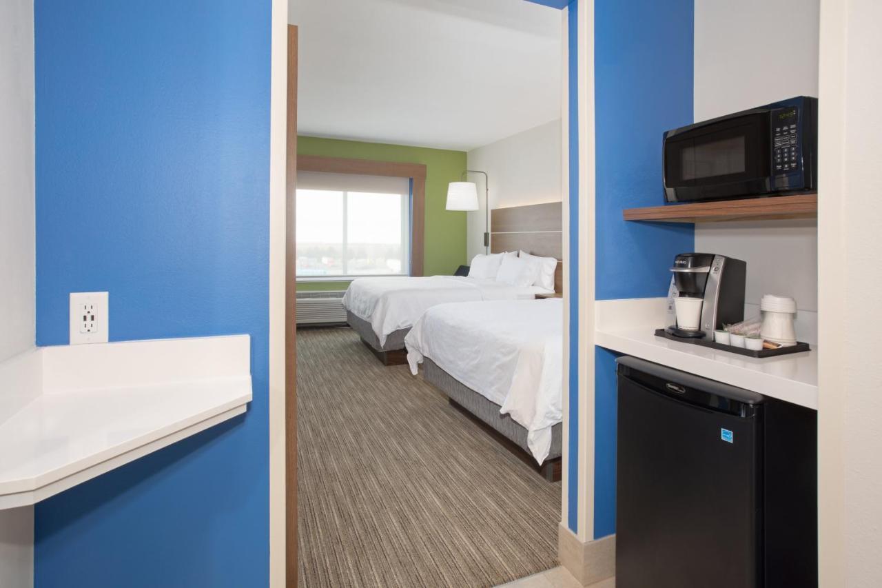 Holiday Inn Express & Suites - Goodland I-70 By Ihg Exterior photo