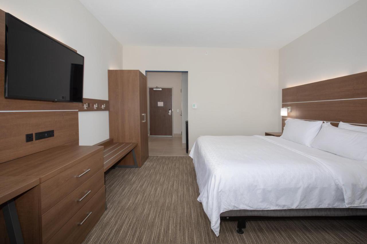 Holiday Inn Express & Suites - Goodland I-70 By Ihg Exterior photo