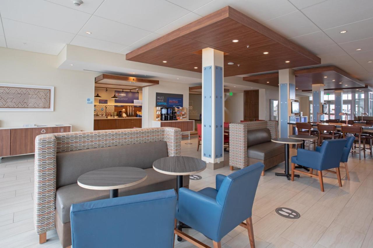 Holiday Inn Express & Suites - Goodland I-70 By Ihg Exterior photo